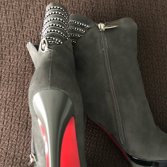 Italian Brand High Heeled Booties - Picture 4 of 4